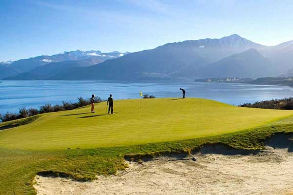21 Day New Zealand 19th Hole Golf Package